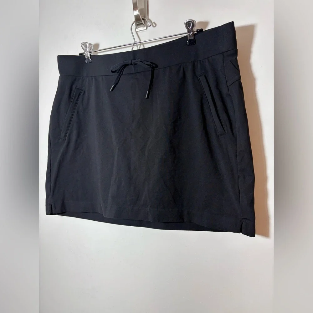 Athleta metro athletic